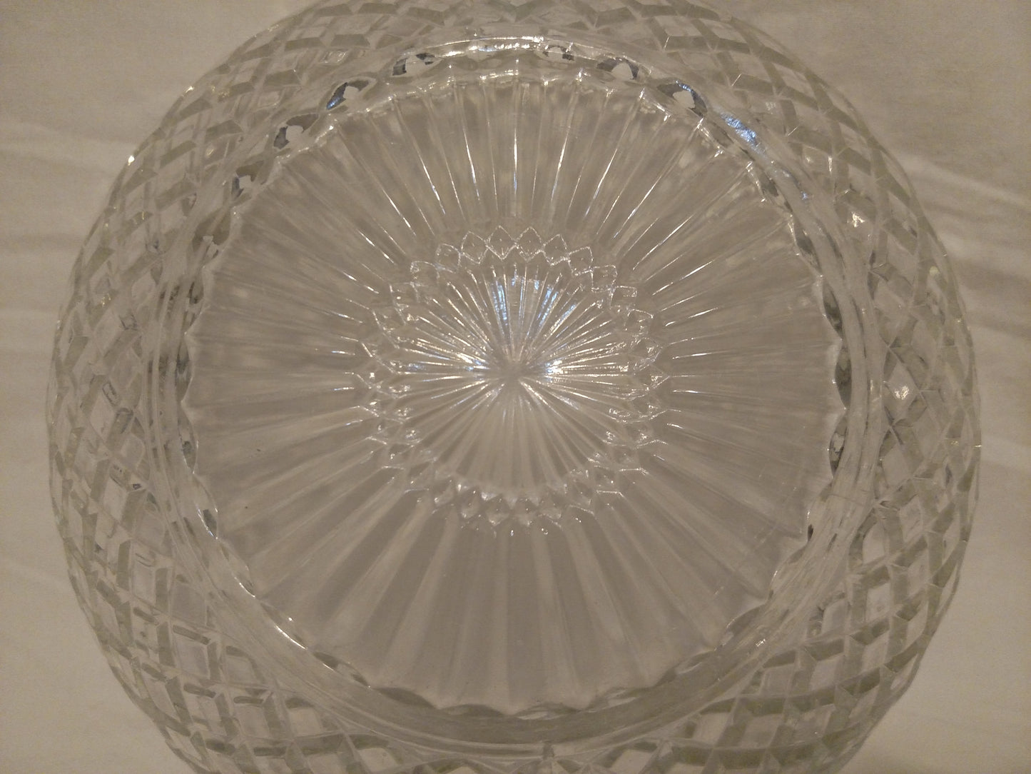 8 Inch Molded Diamond Glass Bowl