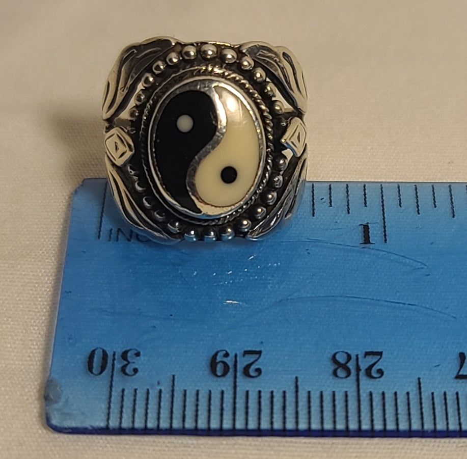 Sterling Silver Yin-Yang Ring – Size 5 – Ornate Beaded Border – 925 S Mark