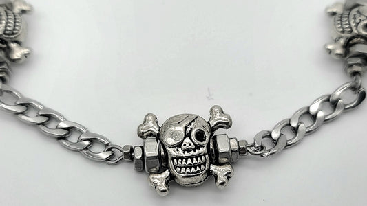 Skull & Cross Bones Hexed Pirate Bracelet