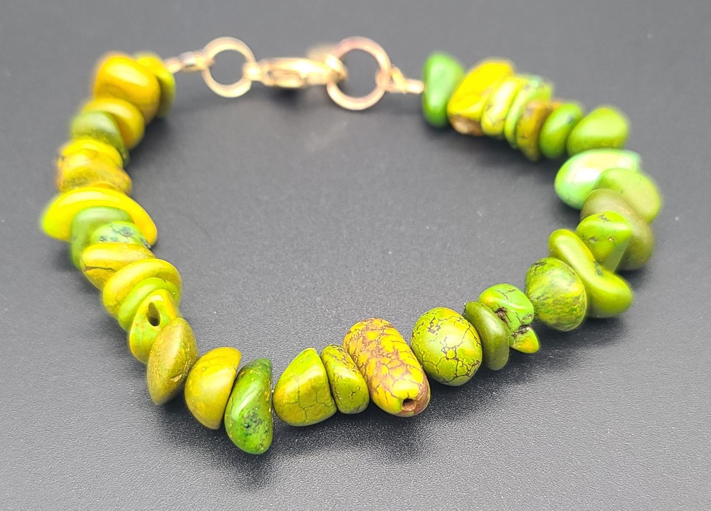 Natural Green Howlite Stone Bead Bracelet – 8.25" Gold Stainless
