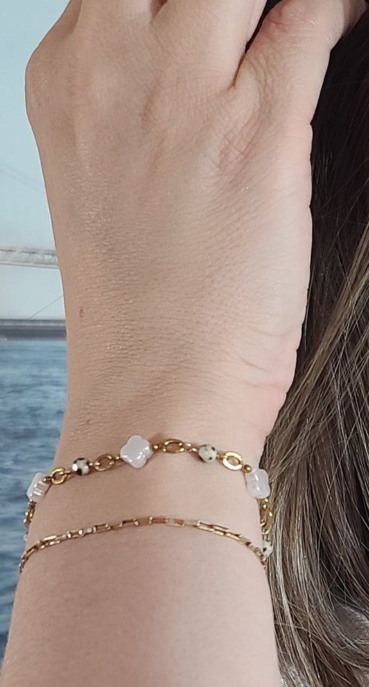 Dalmatian Speckle & Clover Charm Bracelet Gold Stainless 7.25"