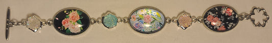 Elegant Floral Cabochon Bracelet with Silver-Plated Frames