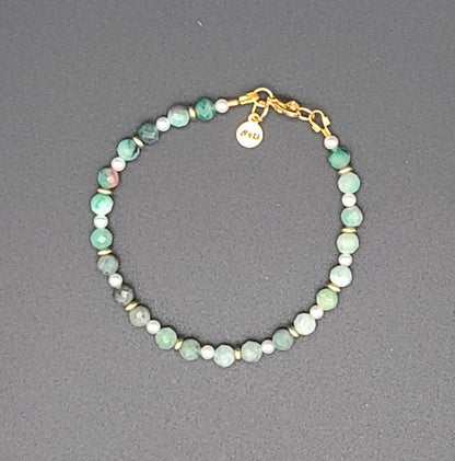 Faceted Natural Emerald & Shell Pearl 7.25" Dainty Bracelet