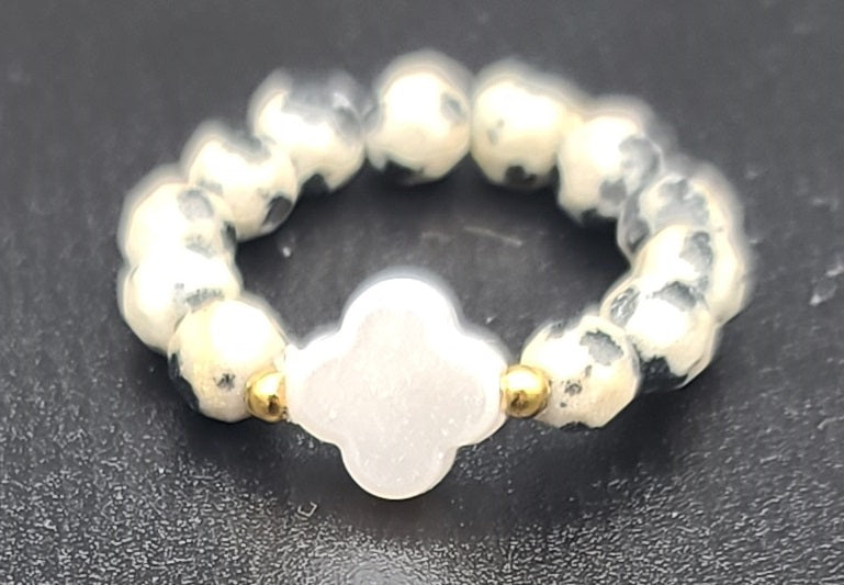 Speckled Dalmatian Bead with Faux Pearl Clover Stretch Fit Ring 6.25 – 9