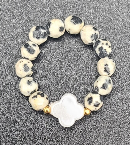 Speckled Dalmatian Bead with Faux Pearl Clover Stretch Fit Ring 6.25 – 9